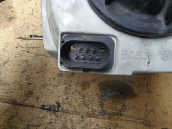 PHARE GAUCHE FORD - Vue 2